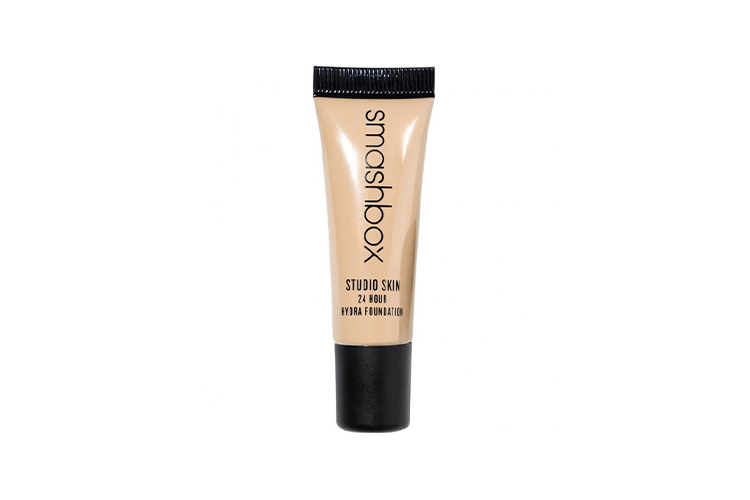 Увлажняющая тональная основа Studio Skin, Smashbox в мини-формате поможет контролировать жирный блеск в течение всего дня, не провоцируя высыпаний. В составе — гиалуроновая кислота