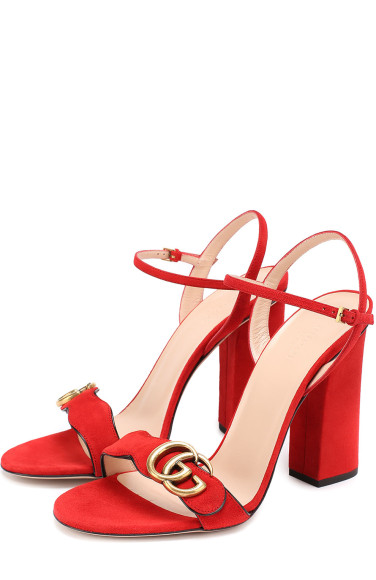 Босоножки Gucci, цена по запросу.