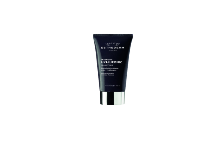 Гиалуроновая маска Intensive Hyaluronic Mask, Institut Esthederm содержит три вида гиалуроновой кислоты: высокомолекулярную (0,1%), среднемолекулярную (0,5%) и инкапсулированную (2%), которые глубоко увлажняют кожу, мгновенно устраняют ощущение стянутости, успокаивают, снимают раздражения и покраснения. Формула также включает в себя запатентованный компонент «Клеточная вода» и комплекс «Hyaluronic», которые помогают запустить клеточную энергию и разглаживают линии обезвоживания



 