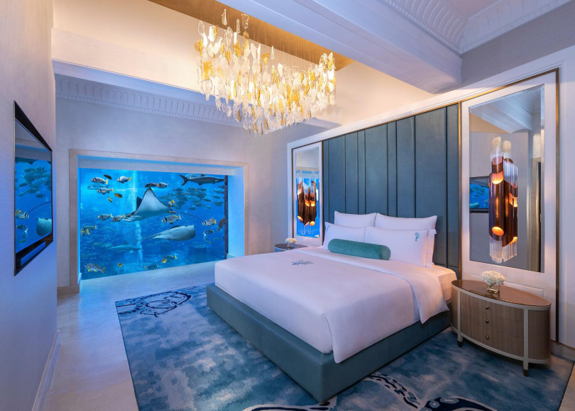 Underwater suite