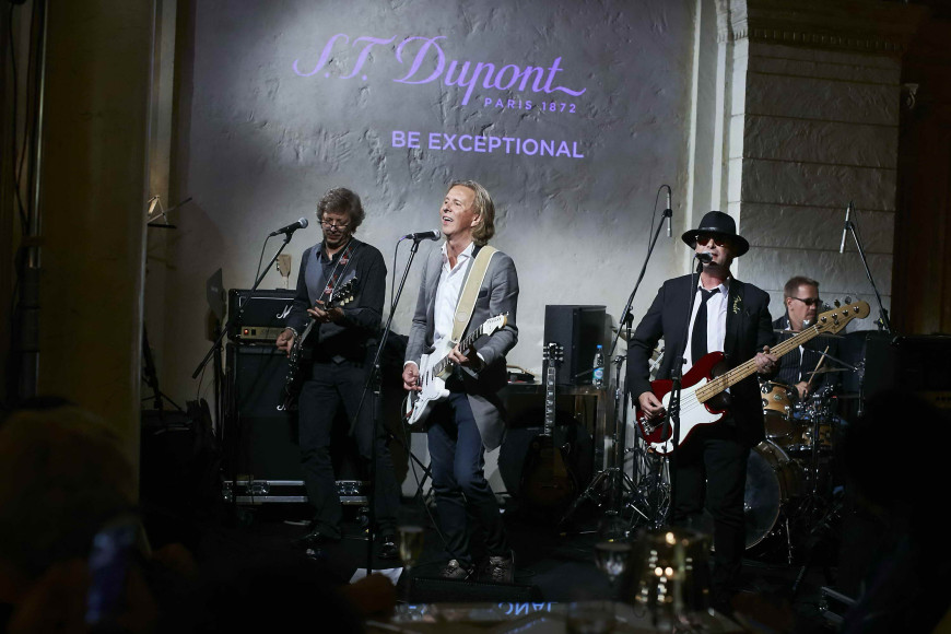 Алан Креве с группой The Managers