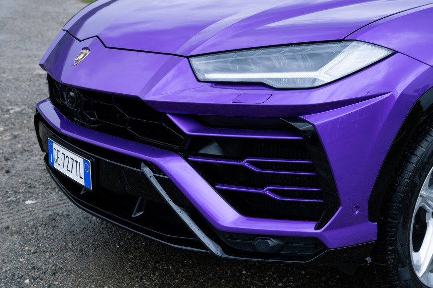 Радиатор кроссовера Urus, Lamborghini