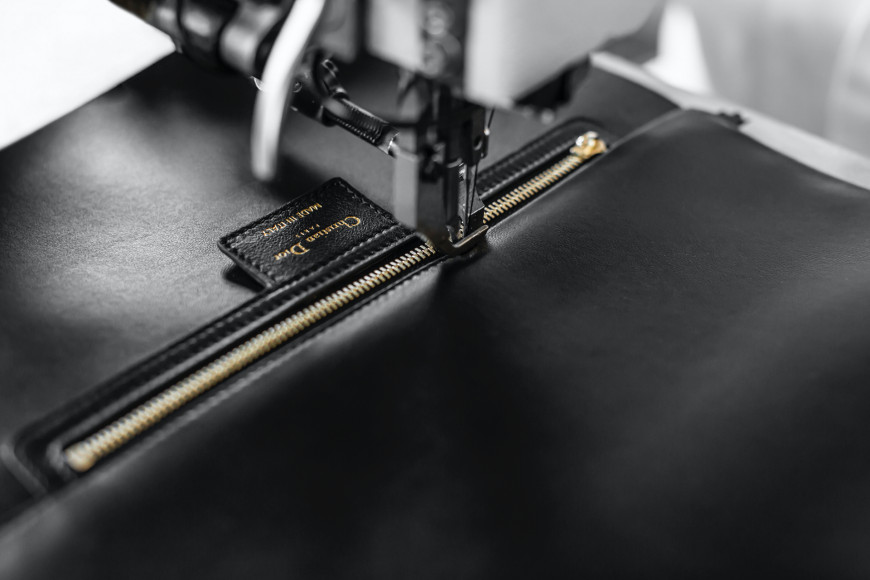 Процесс создания сумки Caro bag, Dior