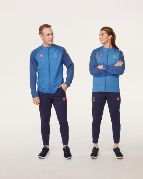 Форма Uniqlo для сборной Швеции