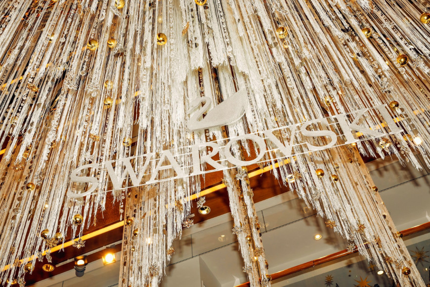 Новогодняя елка Swarovski в ЦУМе