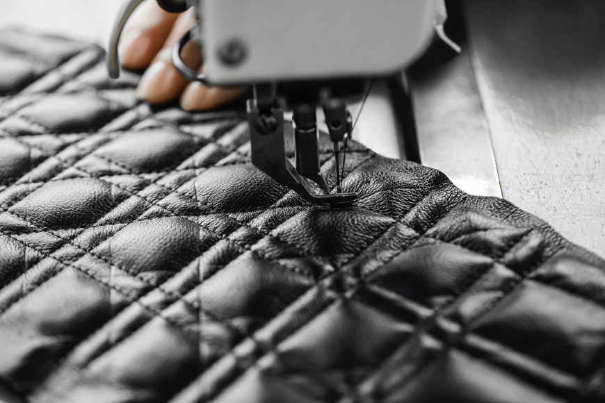 Процесс создания сумки Caro bag, Dior