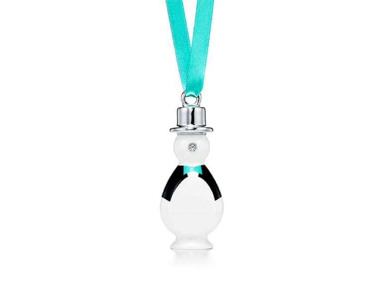 Украшение «Пингвин», Tiffany & Co., 10 800 руб. (tiffany.ru)