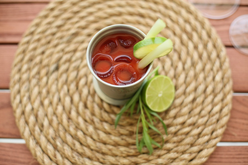 Коктейль Bloody Mary