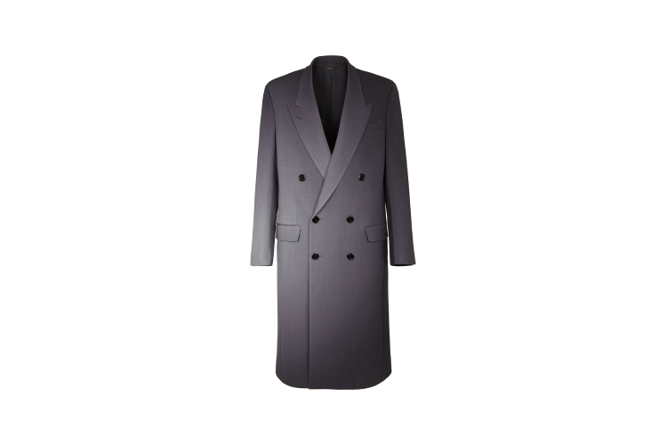 Пальто Fendi, 380 000 руб. (farfetch.com)