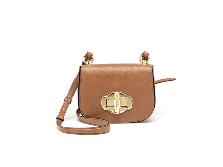 Сумка Prada, 150 000 руб. (Prada)