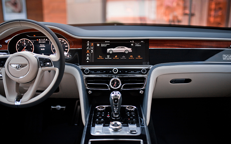 Bentley Flying Spur третьего поколения