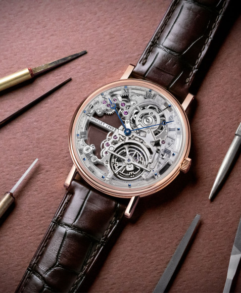 Часы Classique Tourbilllon Extra-Plat Squelette 5395, Breguet