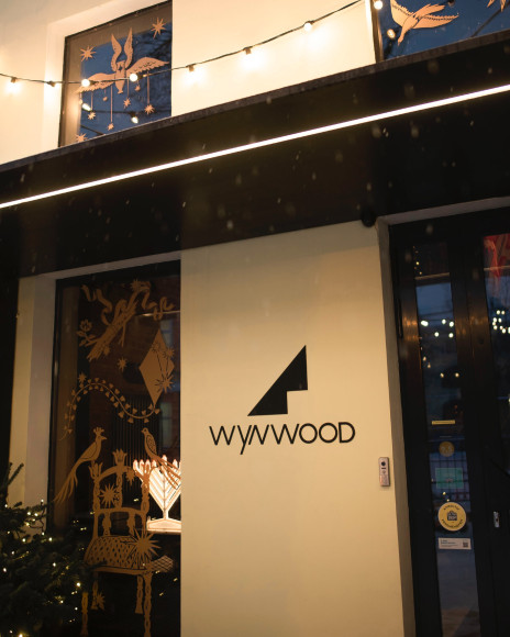 Выставка «По контуру вымышленных миров» в интерьерах Wynwood Hotel