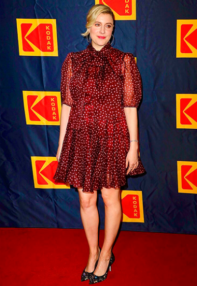 Грета Гервиг в платье Dolce & Gabbana на церемонии Annual Kodak Film Awards