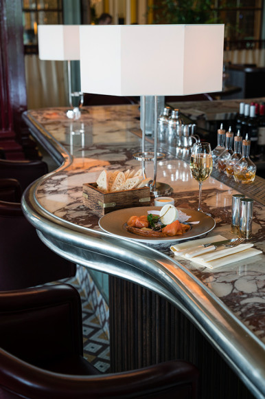 Обновленный интерьер The Century bar