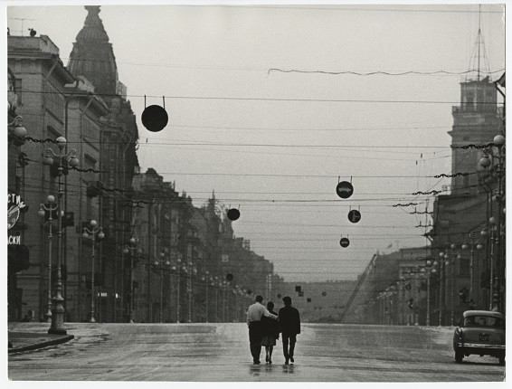 Всеволод Тарасевич. Без названия. Из серии «Невский проспект». Ленинград, 1965