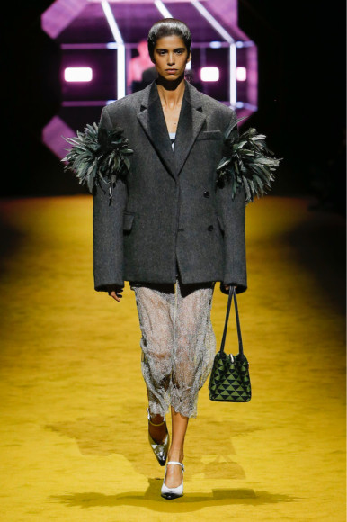 Prada, осень-зима 2022/23