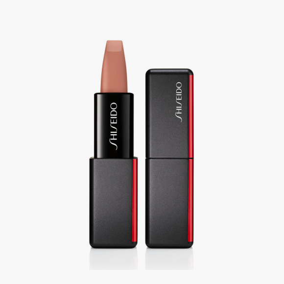 Матовая помада для губ ModernMatte, Shiseido, («Иль де Ботэ»), 1684 руб.
