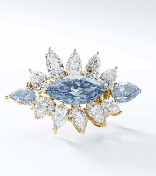 Брошь Alexandre Reza с голубым камнем оттенка fancy intense blue