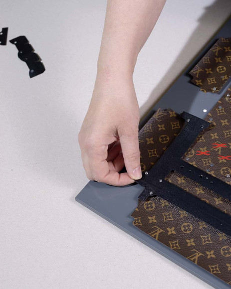 Процесс создания сундуков Louis Vuitton