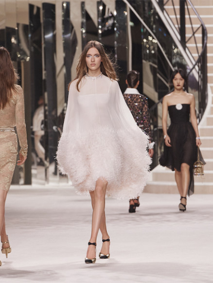 Платье Chanel, цена по запросу (Chanel)