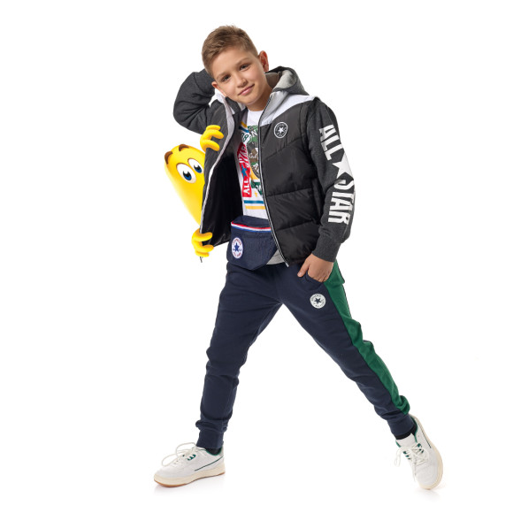 Футболка, сумка и брюки, Converse