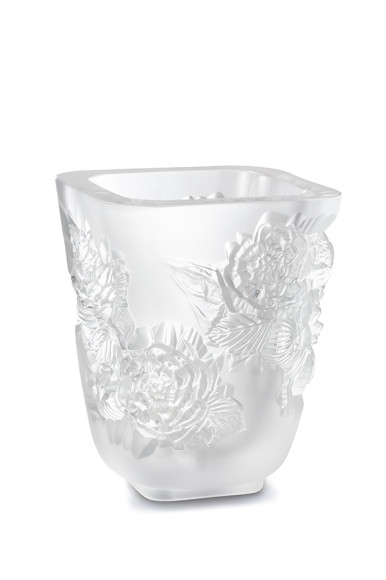 Ваза для цветов «Пионы» прозрачная, 88 300 руб., Lalique