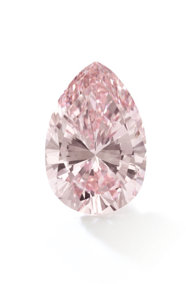 Бриллиант Magnificent fancy intense pink