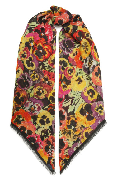 Шаль Loewe X Joe Brainard, 45 700 руб. (ЦУМ)