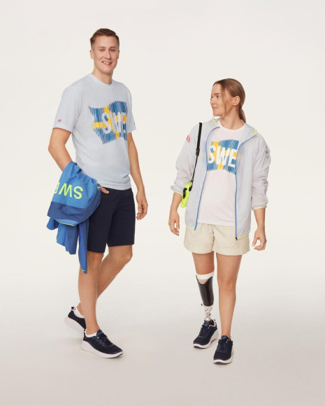 Форма Uniqlo для сборной Швеции