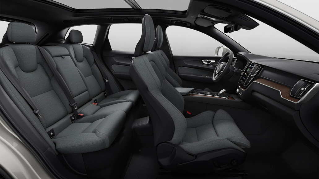 Салон кроссовера XC60 Recharge, Volvo