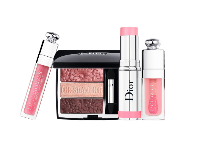 Блеск для губ Dior Lip Maximier, оттенок 022; тени для век 3 Couleurs Tri(o)blique, оттенок 663 Triple Bloom; сияющие бальзам-румяна Stick Glow, оттенок 715 Coral Glow; масло для губ Lip Glow Oil, оттенок 022, Pure Glow, Dior