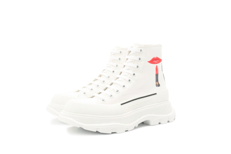 Ботинки Alexander McQueen, 63 800 руб. (Третьяковский проезд)