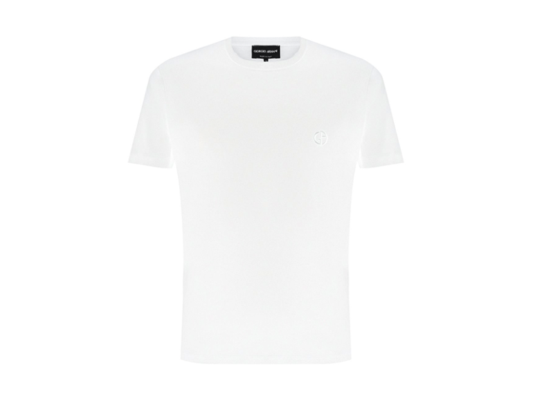 Мужская футболка Giorgio Armani, 31 000 руб. (Третьяковский проезд)