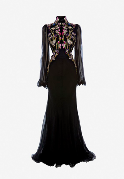 Платье Alexander McQueen, €10 990 (alexandermcqueen.com)