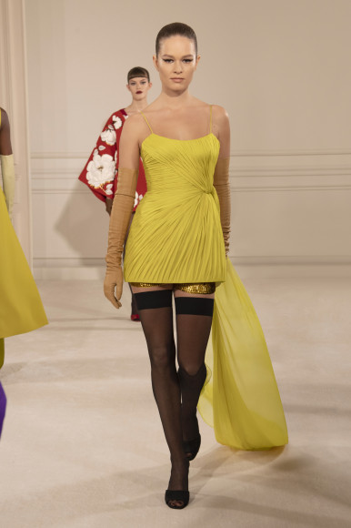 Valentino, весна-лето 2022