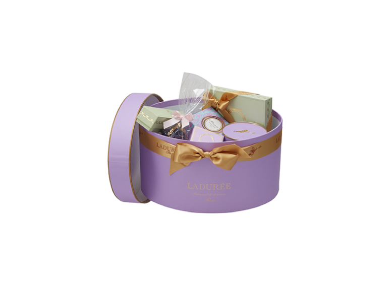 Подарочная коробка Laduree «Империаль», 20 450 руб. (Laduree)