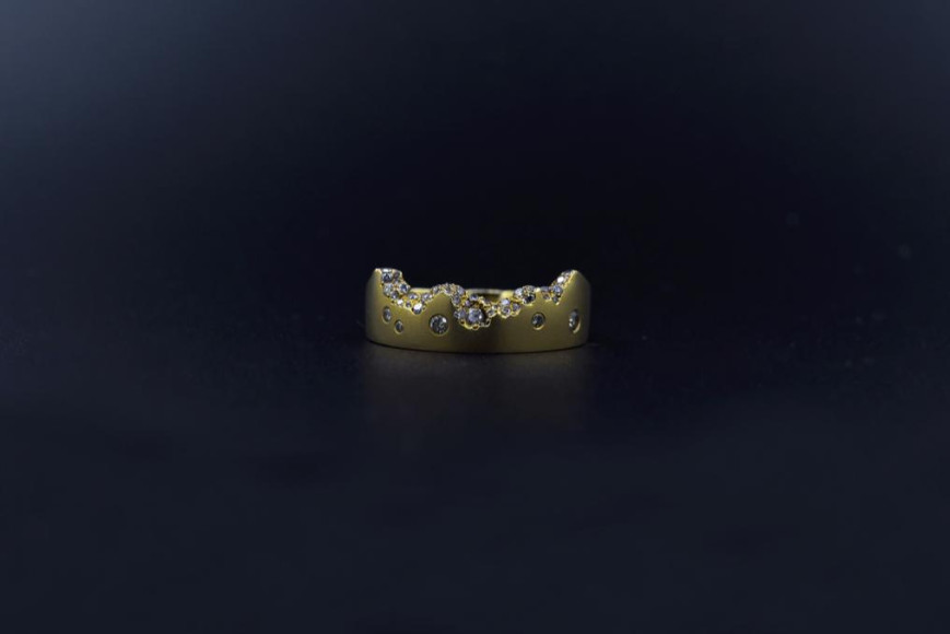 Кольцо Satin, лимонное золото, бриллианты, Kintsugi Jewelry, 239 000 руб.