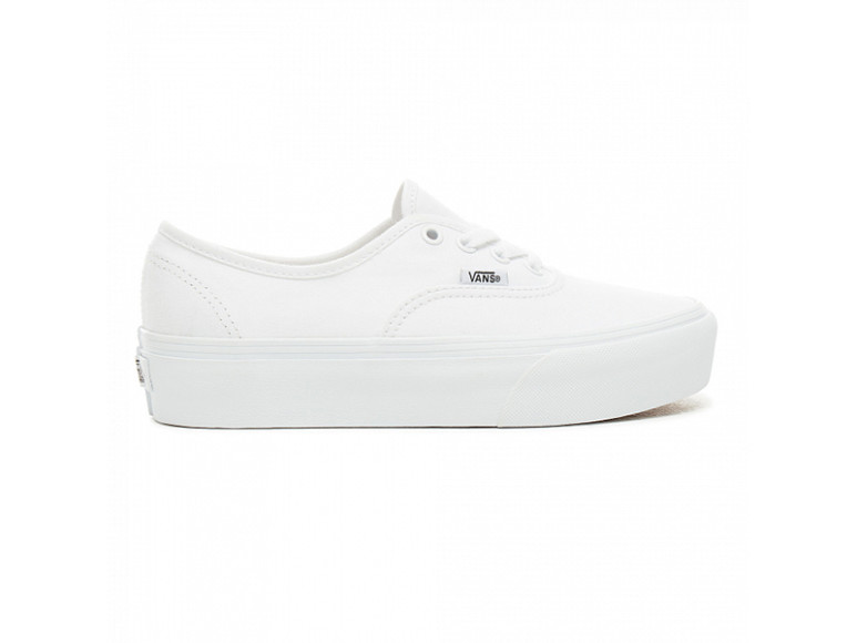Кеды Vans, 6090 руб. (vans.ru)
