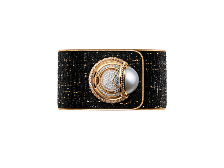 Часы-манжета Mademoiselle privé Bouton Perle, Chanel