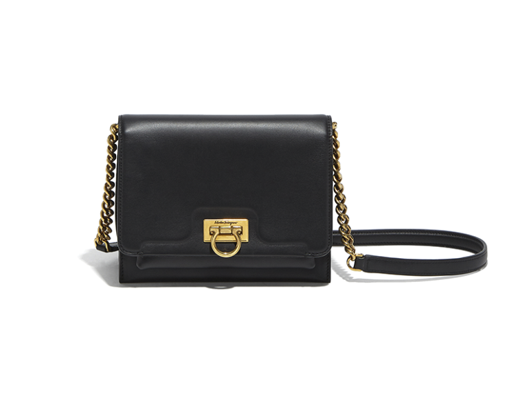Salvatore Ferragamo Trifoglio, 151 000 руб. (Salvatore Ferragamo)