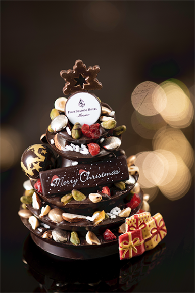 Новогодние сладости в отеле Four Seasons Hotel Moscow