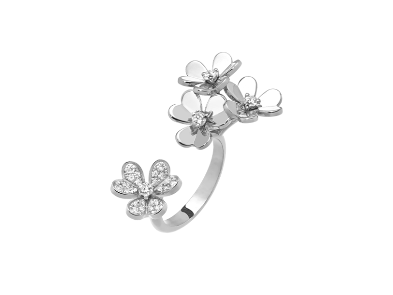 Кольцо Frivole, Van Cleef & Arpels, 735 000 руб. (Van Cleef & Arpels)