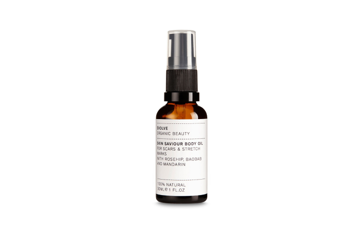 Масло для тела Skin Saviour Body Oil, Evolve Organic Beauty, Foam содержит биоретинол, масла шиповника, баобаба и мандарина. Эти ингредиенты ускоряют клеточное обновление, делая растяжки, шрамы или следы постакне менее заметными, а также улучшают текстуру кожи, ускоряют заживление и стимулируют обновление клеток