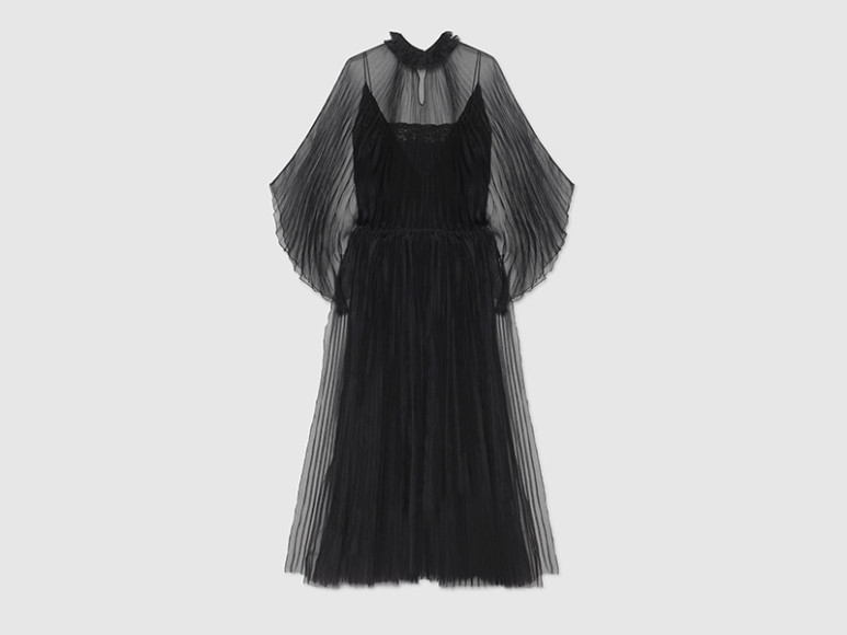 Платье Gucci, 350 000 руб. (gucci.com)