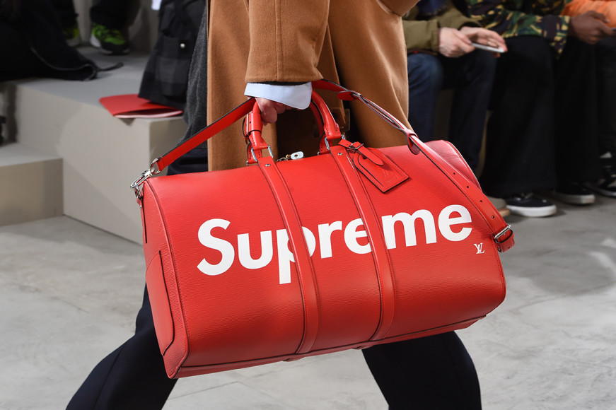 Фото: пресс-службы Louis Vuitton и Supreme