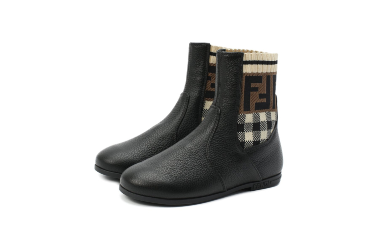 Кожаные челси Fendi, 39 700 руб. (ЦУМ)