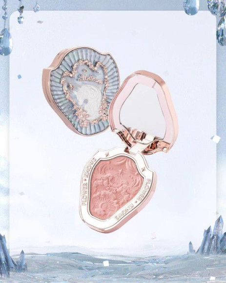 Румяна Unicorn Embossed, оттенок 05 Unripe peach, Flower Knows
