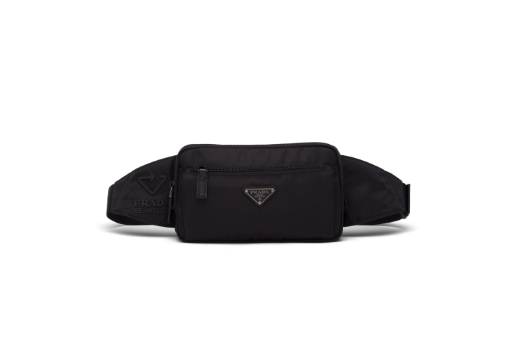 Сумка Prada, 85 000 руб. (Prada)