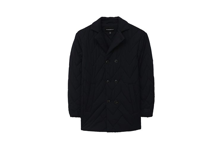 Куртка Emporio Armani, 18 750 руб. (ЦУМ)